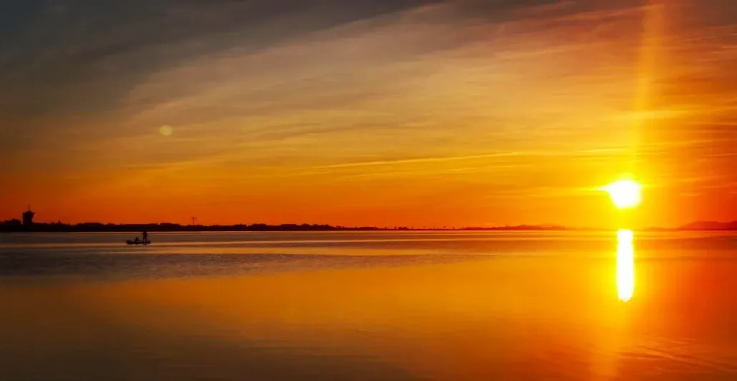 Coucher de soleil sur l'étang