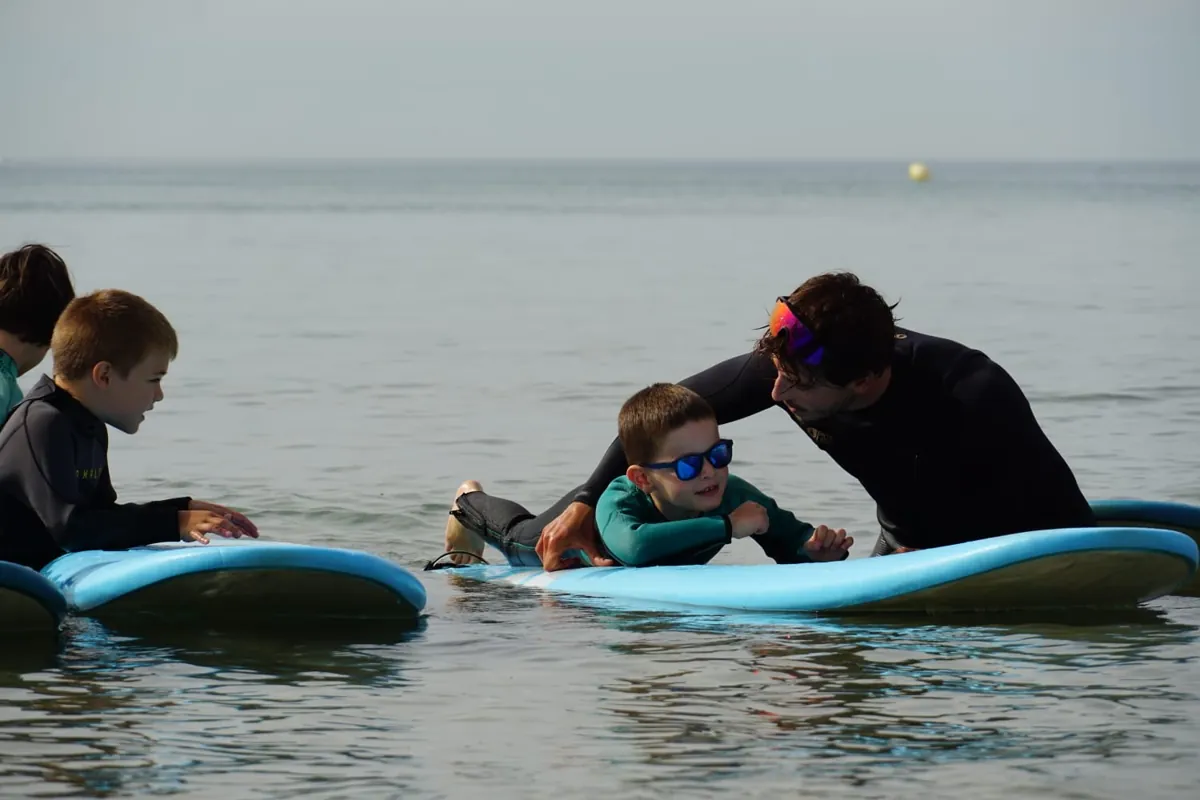 Jardin des vagues, surf pour les petits